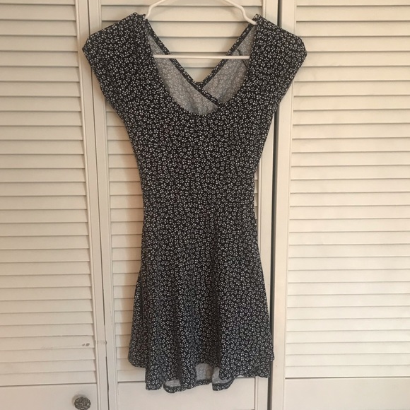 Brandy Melville Dresses & Skirts - Brandy Melville floral cross back dress